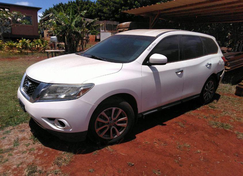 Photo 2 of 2014 Nissan Pathfinder S (VIN 5N1AR2MN0EC698431)