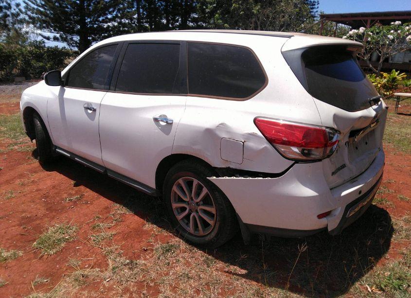 Photo 3 of 2014 Nissan Pathfinder S (VIN 5N1AR2MN0EC698431)