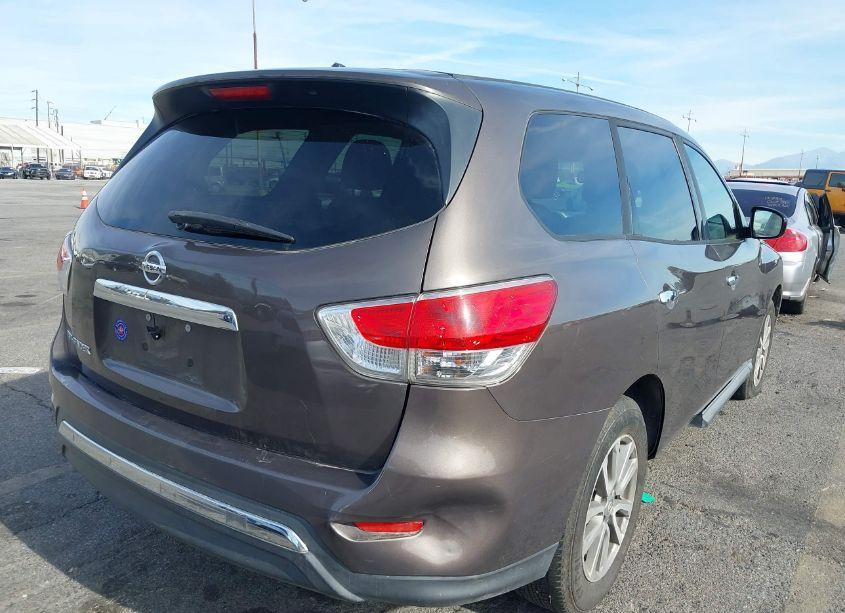 Photo 6 of 2015 Nissan Pathfinder S (VIN 5N1AR2MN0FC606302)