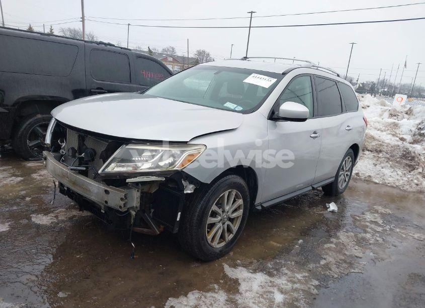 Photo 2 of 2015 Nissan Pathfinder PLATINUM/S/SL/SV (VIN 5N1AR2MN0FC610866)