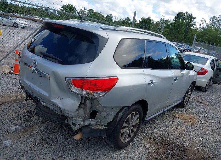 Photo 4 of 2015 Nissan Pathfinder SV (VIN 5N1AR2MN0FC624041)