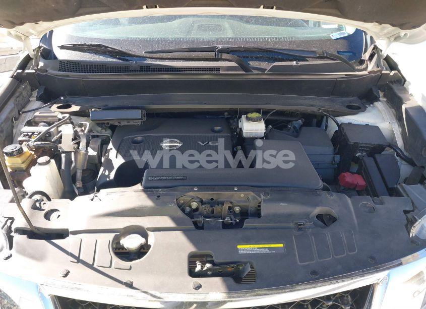 Photo 10 of 2015 Nissan Pathfinder SL (VIN 5N1AR2MN0FC707145)