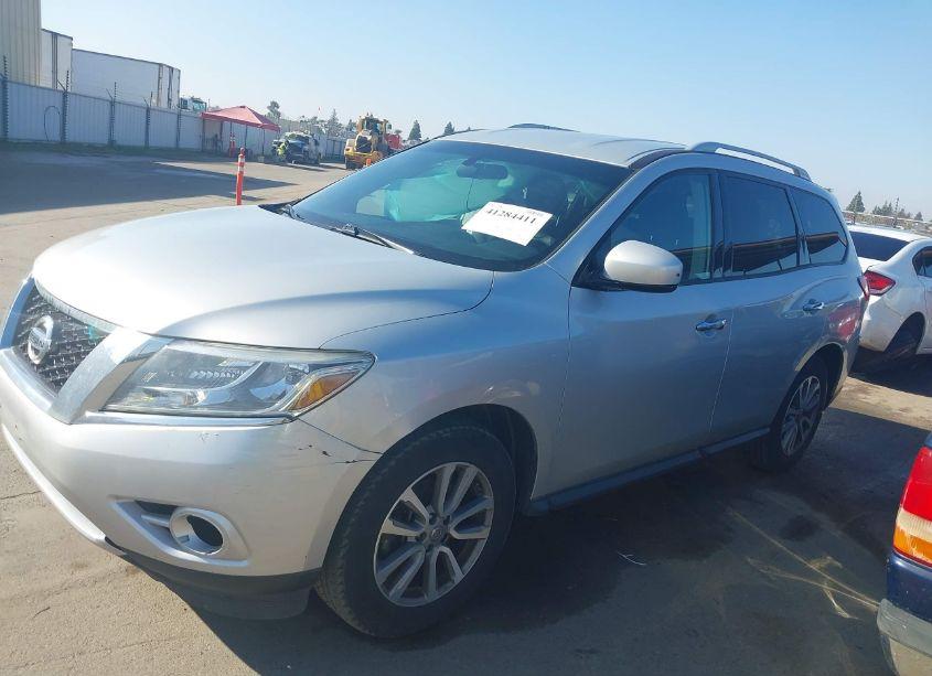 Photo 14 of 2016 Nissan Pathfinder PLATINUM/S/SL/SV (VIN 5N1AR2MN0GC613655)