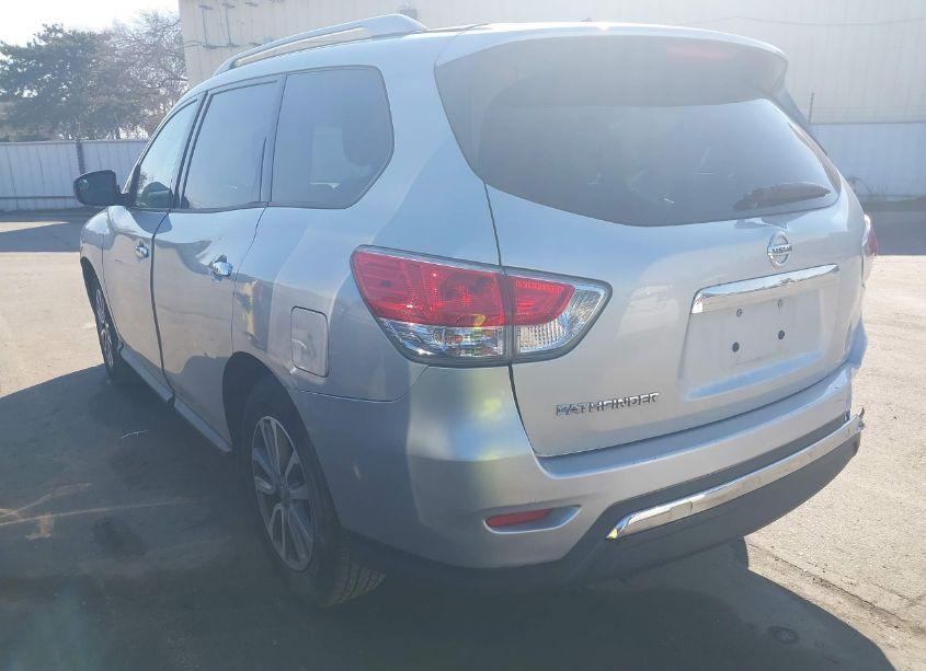 Photo 3 of 2016 Nissan Pathfinder PLATINUM/S/SL/SV (VIN 5N1AR2MN0GC613655)