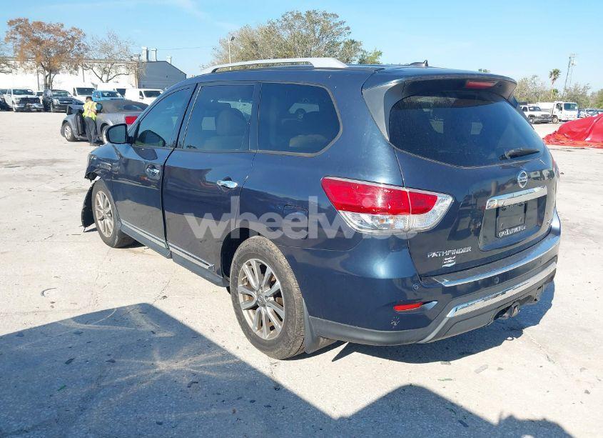 Photo 3 of 2016 Nissan Pathfinder SL (VIN 5N1AR2MN0GC619343)