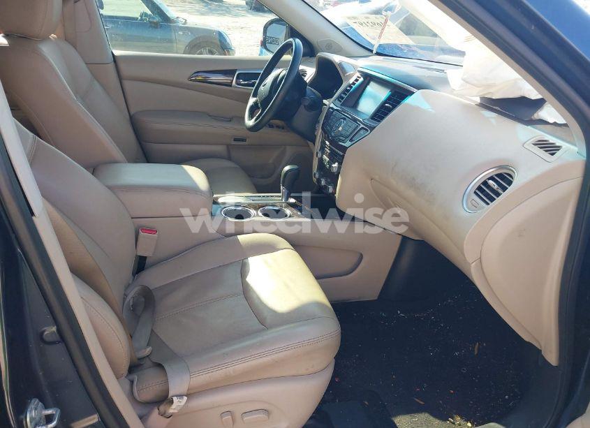 Photo 5 of 2016 Nissan Pathfinder SL (VIN 5N1AR2MN0GC619343)