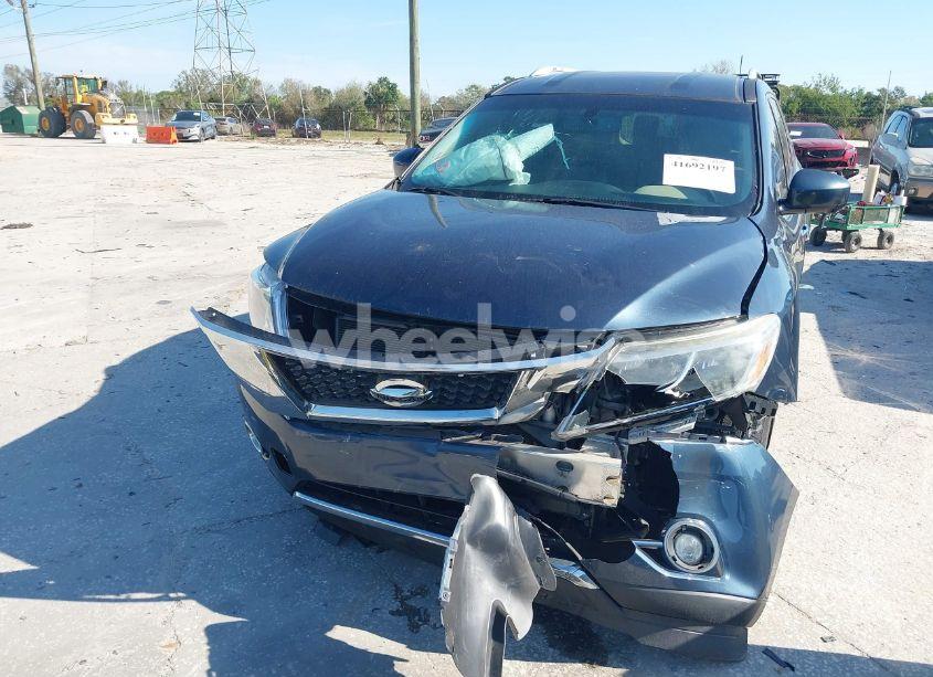 Photo 6 of 2016 Nissan Pathfinder SL (VIN 5N1AR2MN0GC619343)