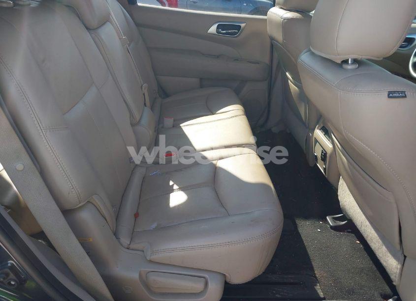 Photo 8 of 2016 Nissan Pathfinder SL (VIN 5N1AR2MN0GC619343)