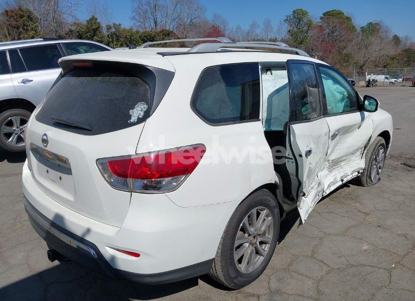 Photo 4 of 2016 Nissan Pathfinder PLATINUM/S/SL/SV (VIN 5N1AR2MN0GC640306)