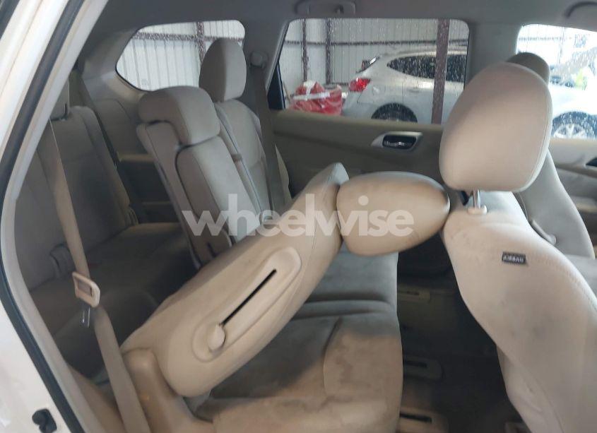 Photo 8 of 2013 Nissan Pathfinder S (VIN 5N1AR2MN1DC601431)