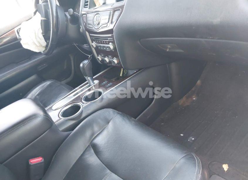 Photo 5 of 2013 Nissan Pathfinder SL (VIN 5N1AR2MN1DC614180)