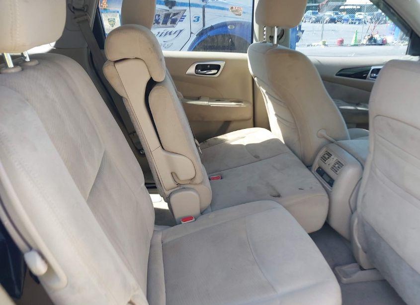 Photo 8 of 2013 Nissan Pathfinder S (VIN 5N1AR2MN1DC617550)