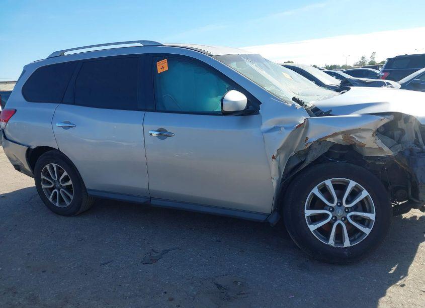 Photo 14 of 2013 Nissan Pathfinder SV (VIN 5N1AR2MN1DC635739)