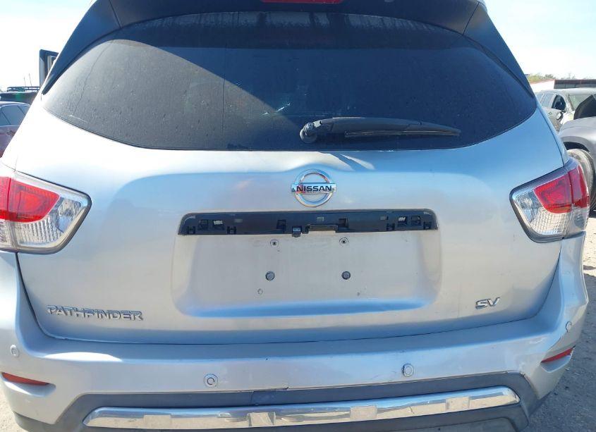 Photo 17 of 2013 Nissan Pathfinder SV (VIN 5N1AR2MN1DC635739)