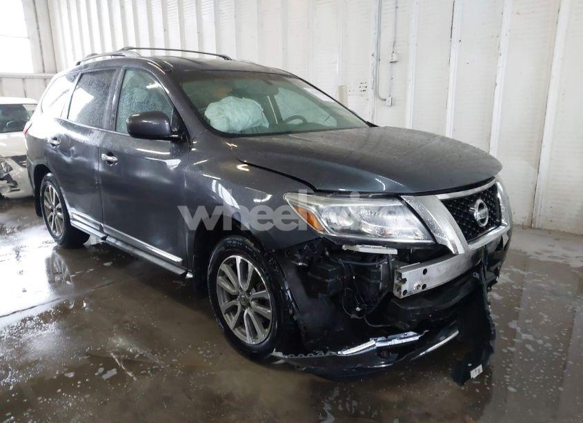 2013 Nissan Pathfinder SL (VIN 5N1AR2MN1DC647521) main photo
