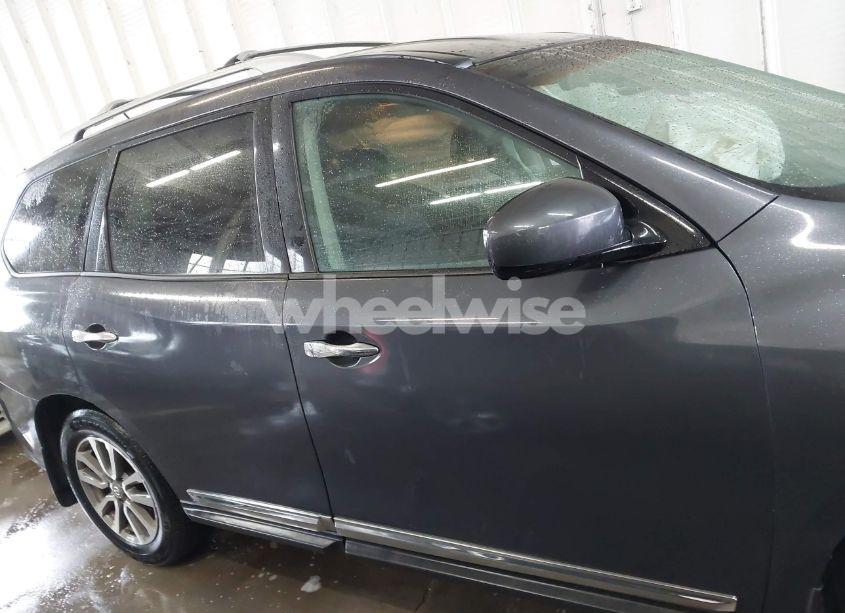 Photo 13 of 2013 Nissan Pathfinder SL (VIN 5N1AR2MN1DC647521)