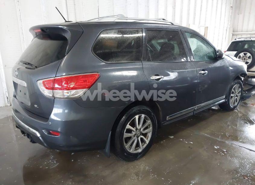 Photo 4 of 2013 Nissan Pathfinder SL (VIN 5N1AR2MN1DC647521)