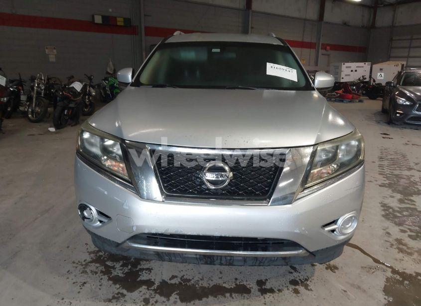 Photo 6 of 2013 Nissan Pathfinder SV (VIN 5N1AR2MN1DC671561)
