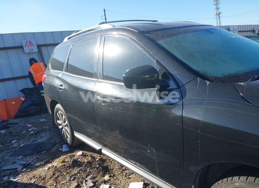 Photo 12 of 2013 Nissan Pathfinder SV (VIN 5N1AR2MN1DC677165)