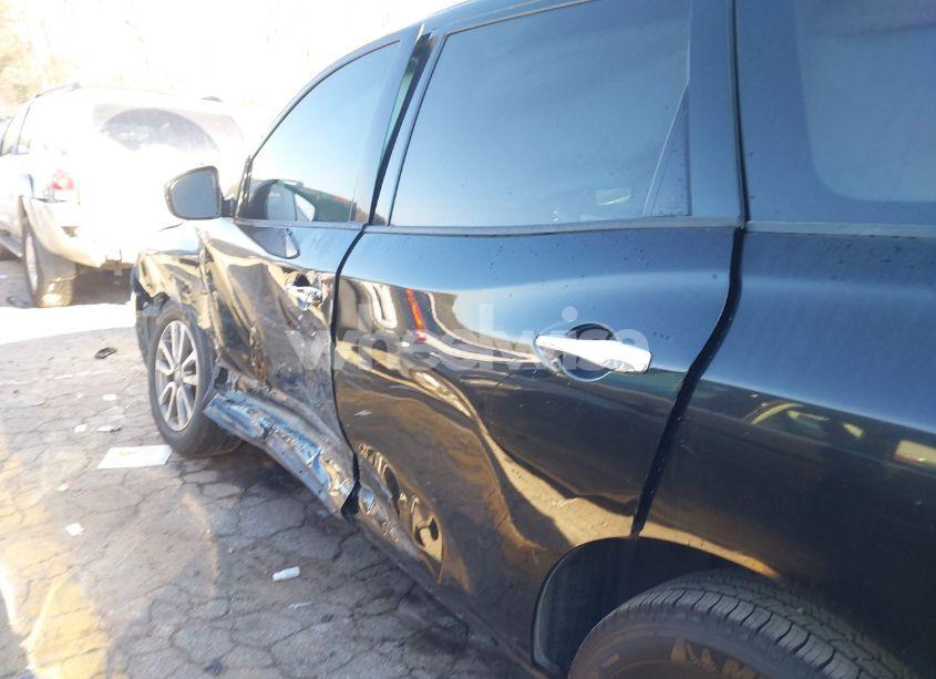 Photo 13 of 2013 Nissan Pathfinder SV (VIN 5N1AR2MN1DC677165)