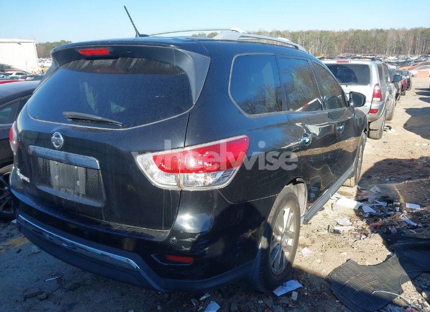 Photo 4 of 2013 Nissan Pathfinder SV (VIN 5N1AR2MN1DC677165)