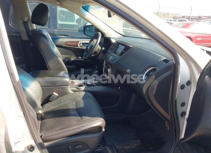 Photo 5 of 2013 Nissan Pathfinder SL (VIN 5N1AR2MN1DC679997)