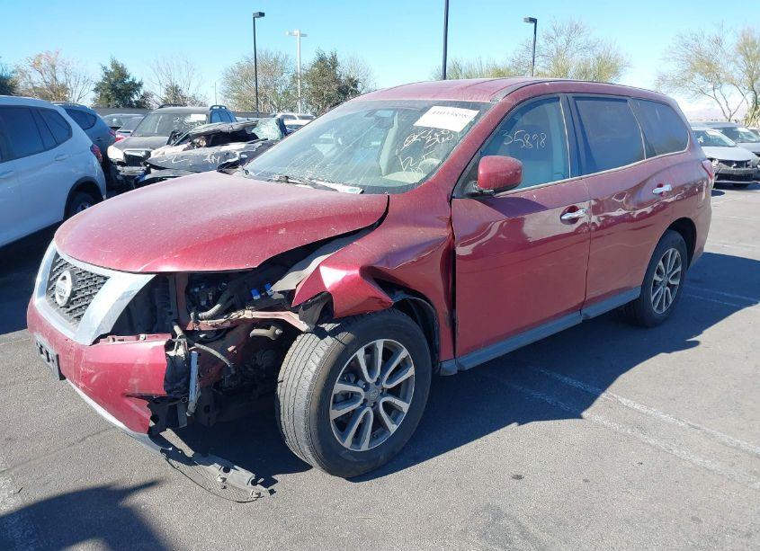 Photo 2 of 2014 Nissan Pathfinder S (VIN 5N1AR2MN1EC630865)