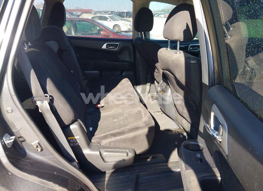 Photo 8 of 2014 Nissan Pathfinder SV (VIN 5N1AR2MN1EC637623)