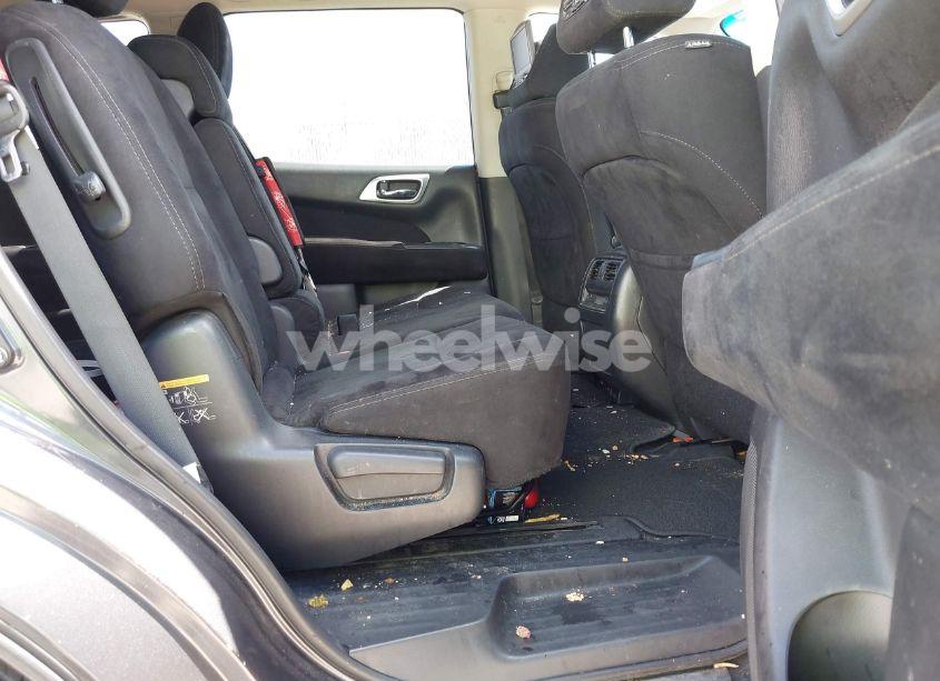 Photo 8 of 2014 Nissan Pathfinder SV (VIN 5N1AR2MN1EC703877)