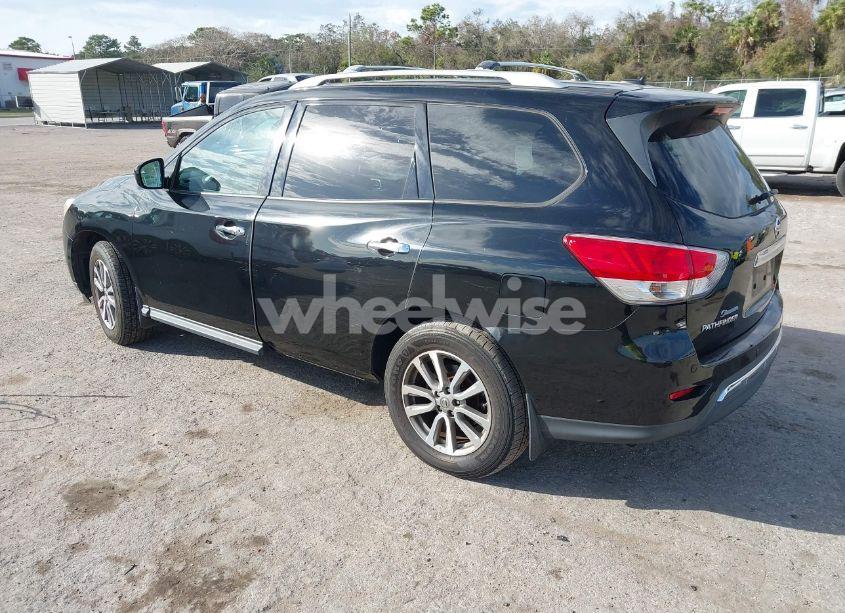 Photo 3 of 2014 Nissan Pathfinder SV (VIN 5N1AR2MN1EC714877)