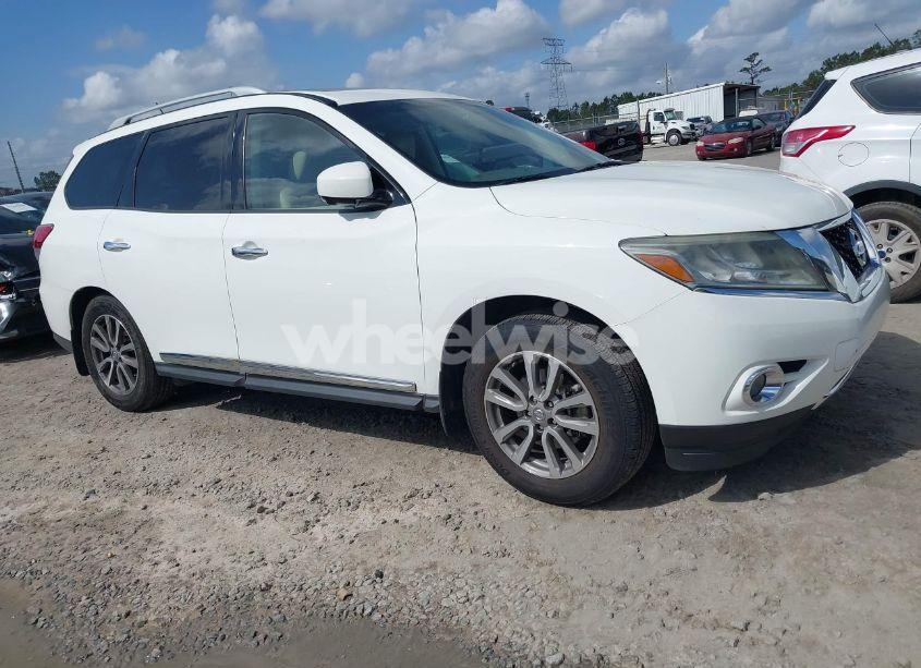 2015 Nissan Pathfinder SL (VIN 5N1AR2MN1FC683292) main photo