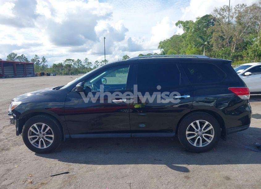 Photo 15 of 2016 Nissan Pathfinder SV (VIN 5N1AR2MN1GC614877)