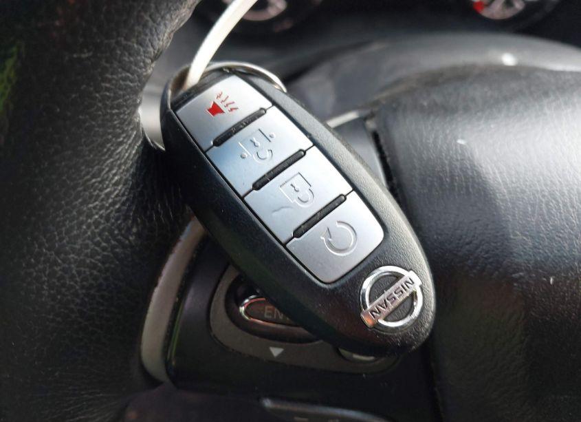 Photo 11 of 2016 Nissan Pathfinder SV (VIN 5N1AR2MN1GC623045)