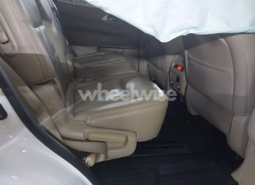 Photo 8 of 2016 Nissan Pathfinder PLATINUM/S/SL/SV (VIN 5N1AR2MN1GC638872)