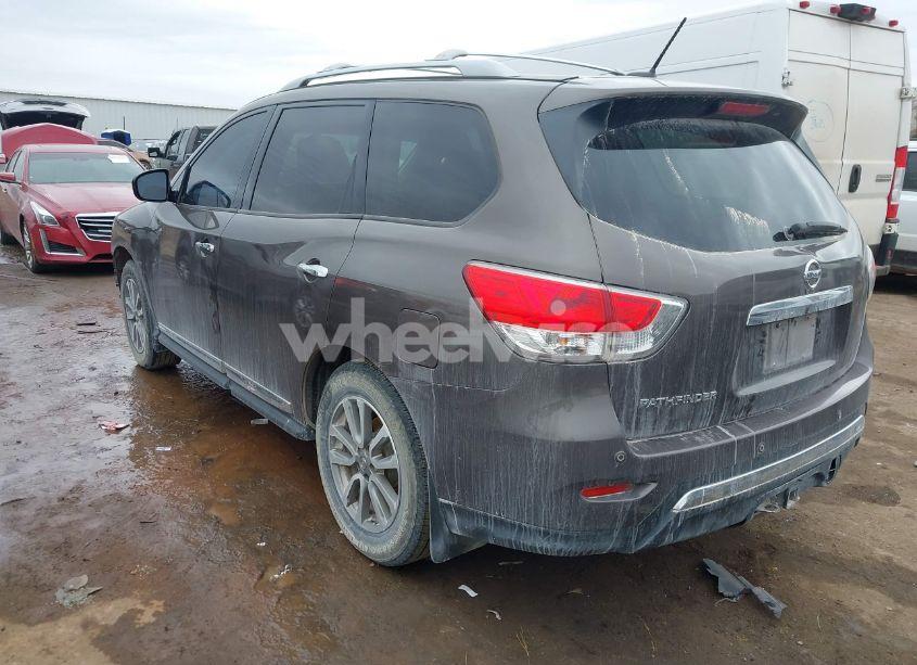 Photo 3 of 2016 Nissan Pathfinder SL (VIN 5N1AR2MN1GC659687)