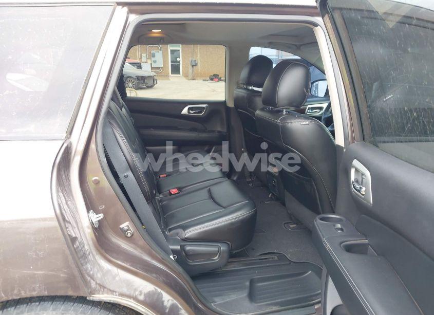 Photo 8 of 2016 Nissan Pathfinder SL (VIN 5N1AR2MN1GC659687)