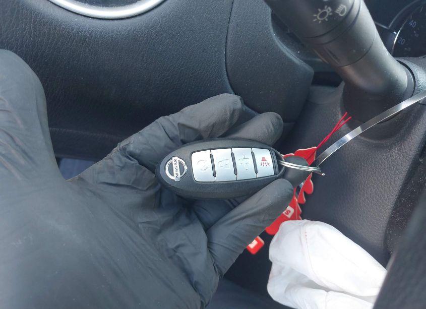 Photo 11 of 2016 Nissan Pathfinder SV (VIN 5N1AR2MN1GC662640)