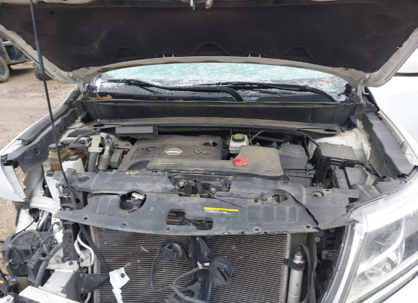 Photo 10 of 2016 Nissan Pathfinder S (VIN 5N1AR2MN1GC669040)