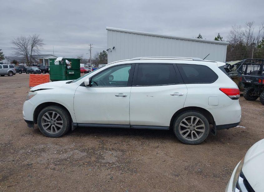 Photo 14 of 2016 Nissan Pathfinder S (VIN 5N1AR2MN1GC669040)