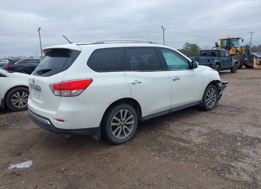 Photo 4 of 2016 Nissan Pathfinder S (VIN 5N1AR2MN1GC669040)