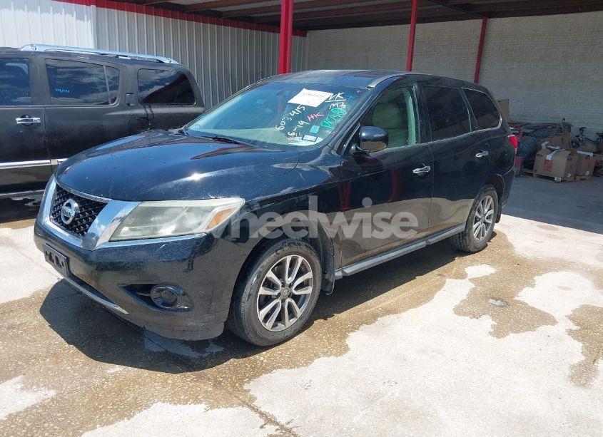 Photo 2 of 2013 Nissan Pathfinder S (VIN 5N1AR2MN2DC603415)