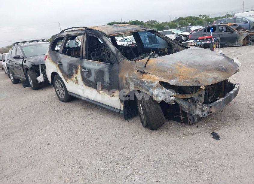 2013 Nissan Pathfinder S (VIN 5N1AR2MN2DC612230) main photo