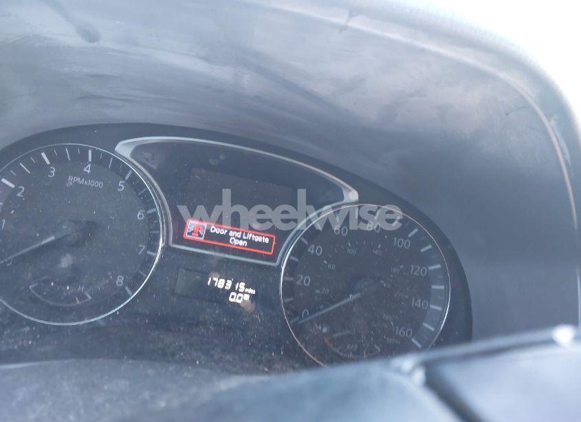 Photo 15 of 2013 Nissan Pathfinder SV (VIN 5N1AR2MN2DC633255)