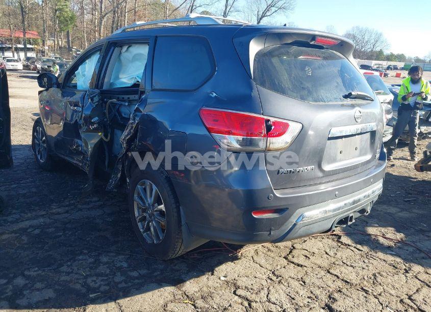 Photo 3 of 2013 Nissan Pathfinder SV (VIN 5N1AR2MN2DC633255)