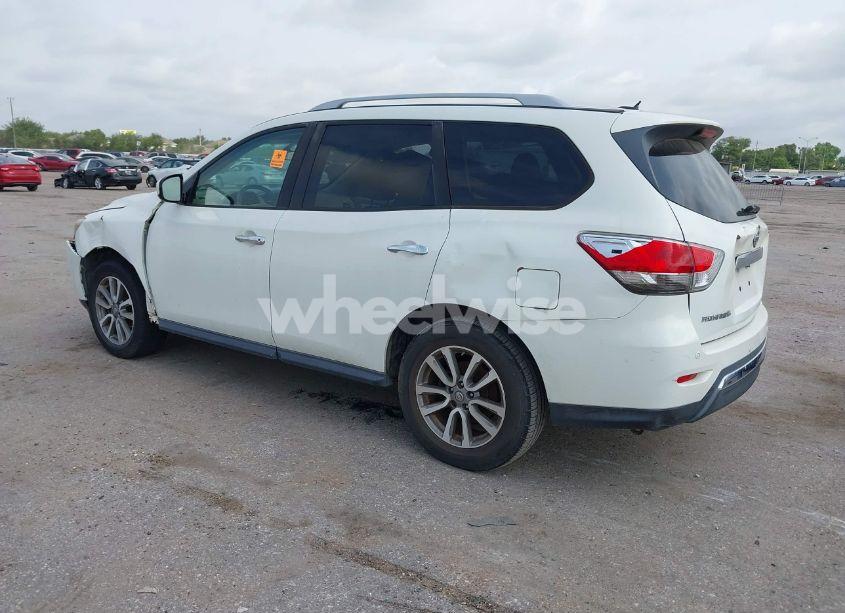 Photo 3 of 2013 Nissan Pathfinder SV (VIN 5N1AR2MN2DC633644)