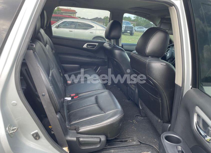 Photo 7 of 2013 Nissan Pathfinder SL (VIN 5N1AR2MN2DC638004)