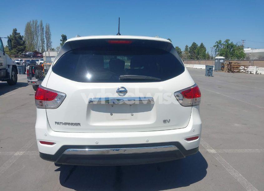 Photo 17 of 2013 Nissan Pathfinder SV (VIN 5N1AR2MN2DC657541)