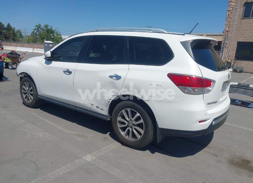 Photo 3 of 2013 Nissan Pathfinder SV (VIN 5N1AR2MN2DC657541)