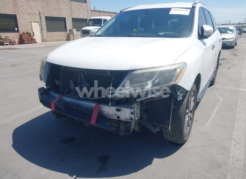 Photo 6 of 2013 Nissan Pathfinder SV (VIN 5N1AR2MN2DC657541)