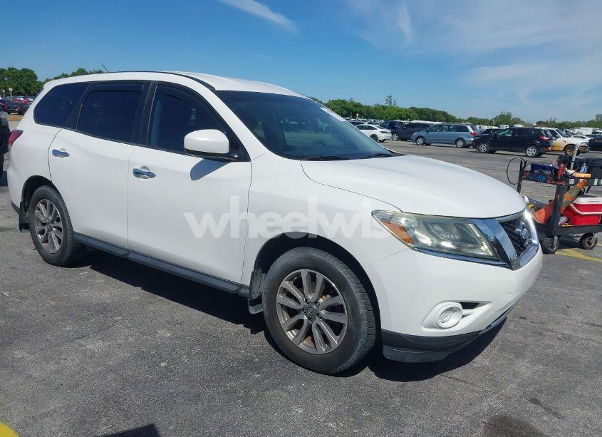 2013 Nissan Pathfinder S (VIN 5N1AR2MN2DC658057) main photo